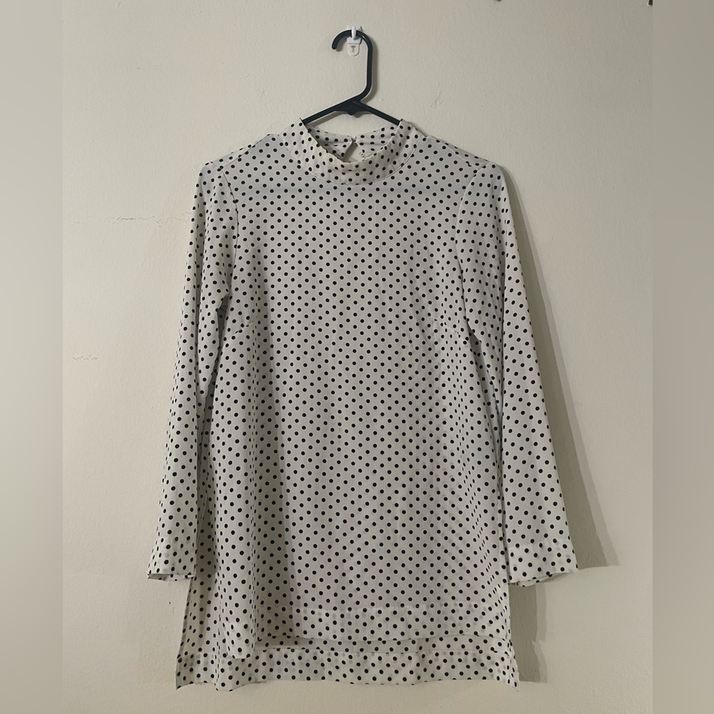 H&M Size 4 Mock Neck Polka Dot Print Blouse
